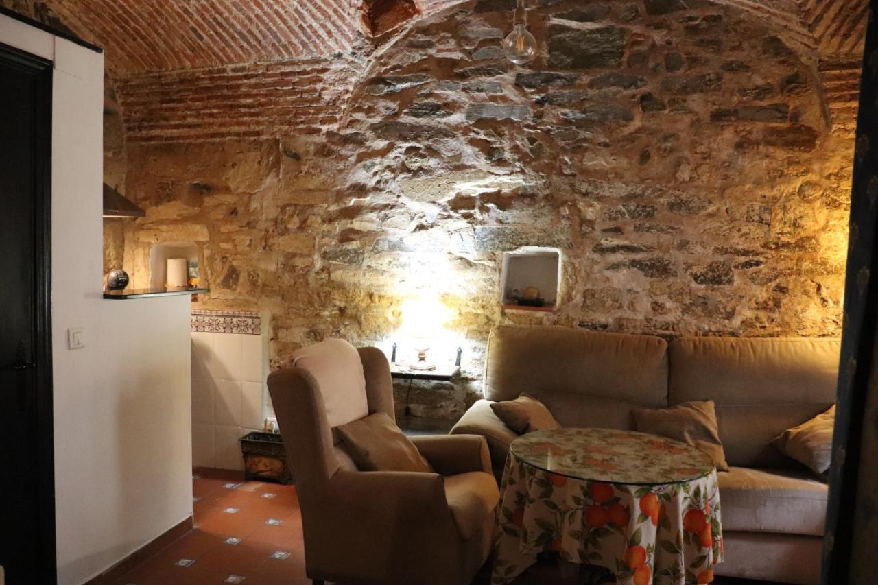 Apartamentos Las Buganvillas Caces Εξωτερικό φωτογραφία